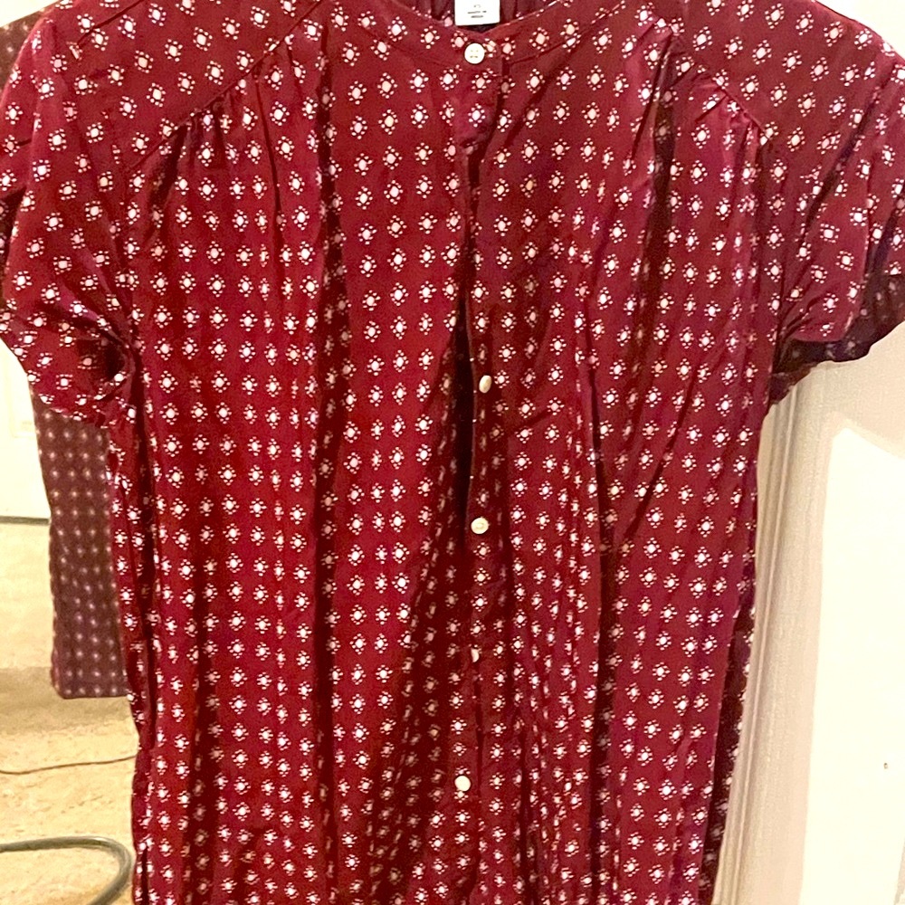 Cute old navy blouse/top